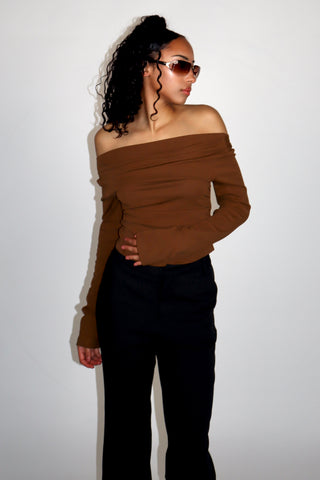 Nia off shoulder backless top