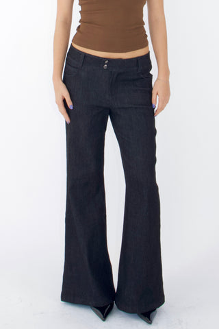 Rita Low-rise Jeans in Black