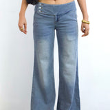 SCG MADE | Evelyn Low-rise Jeans in Light wash