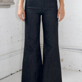 SCG MADE | Rita Low-rise Jeans in Black