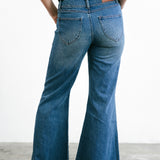 SCG MADE | Rita Low-rise Jeans in Medium wash