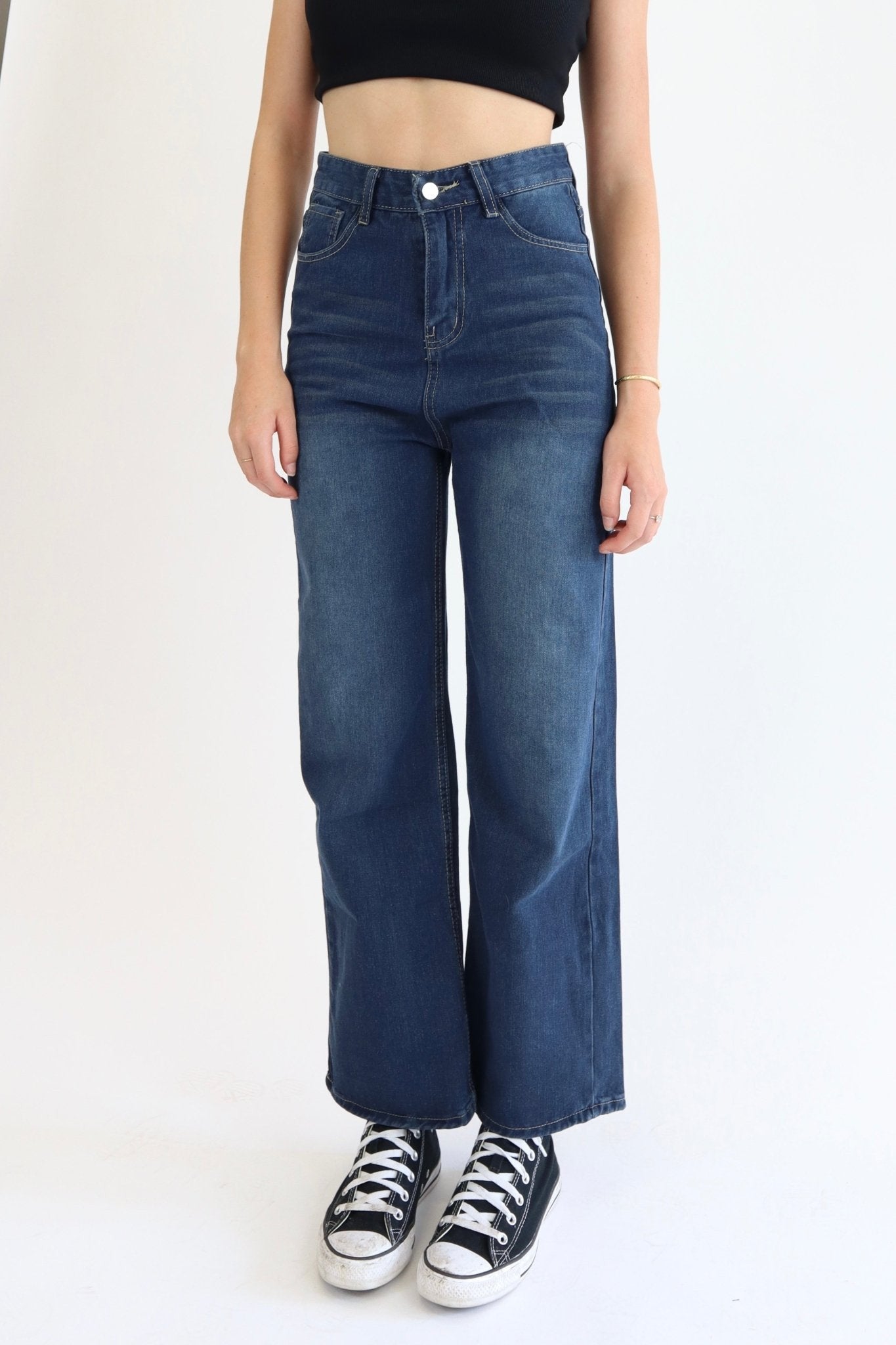 Mid Rise dad jeans in mid vintage blue - SCG_COLLECTIONSBottom